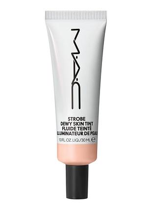 Увлажняющий крем с тональный эффектом.