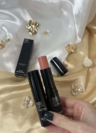 Кремові рум'яна kiko milano velvet touch creamy stick blush 02 golden peach