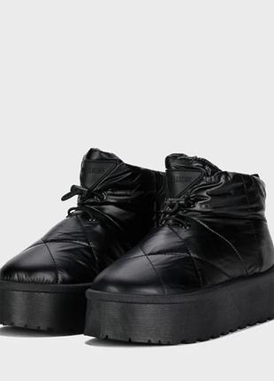 Дутіки жіночі чорні на платформі стьобані на хутрі з кулісою вологостійкі