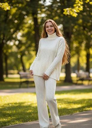 Костюм женский