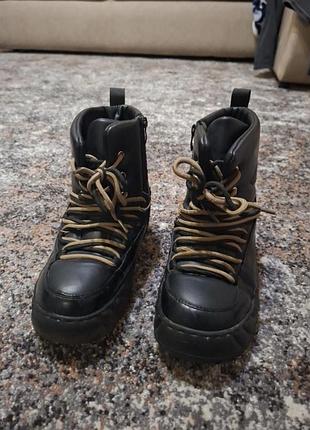 Зимние ботинки