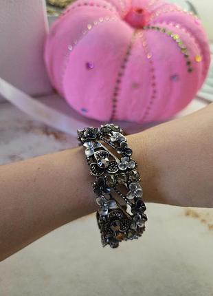 Винтажный французский браслет-кафф в стиле эстетизма с цветочным узором