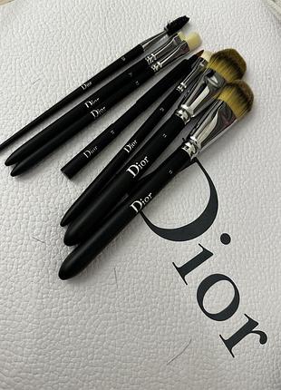 Кісті для макіяжу діор пензлі