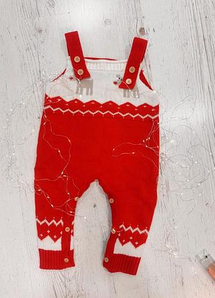 Новорічний вʼязаний комбінезон