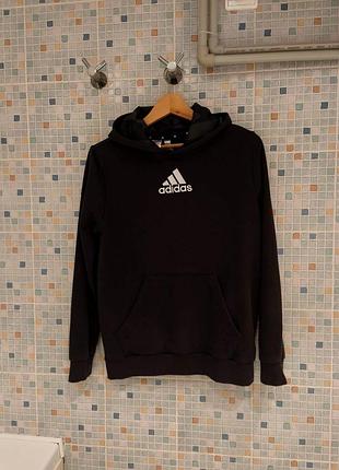 Худи adidas.
