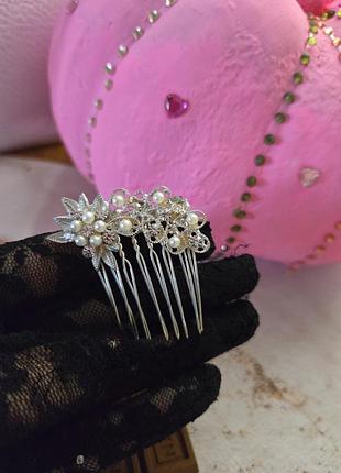 Заколка невесты в цветы