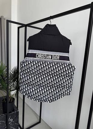 Двухсторонняя тёплая жилетка люкс