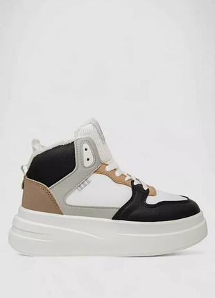 Женские спортивные кроссовки на шнуровке, на меху, 36-41р, серо-белый, эко кожа