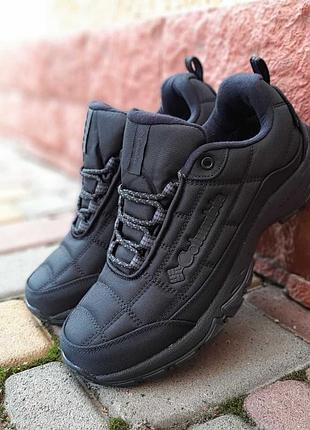 Мужские качественные и стильные кроссовки columbia firecamp fleece iii черные