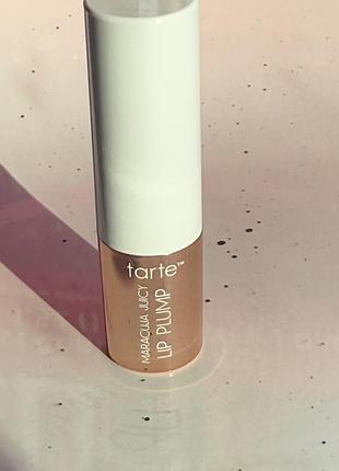 Блиск доя губ tarte maracuja juicy lip plumping gloss in honeysuckle