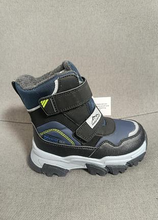Термо ботинки на мальчика 31 размер.