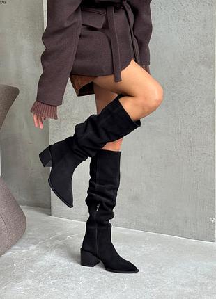 Женские замшевые сапоги трубы