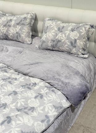 Тепла постільна білизна з тканини шиншили