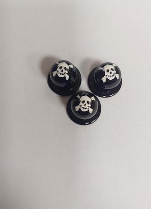 Пудля-пуговица поварская "черепы". нитеньки.