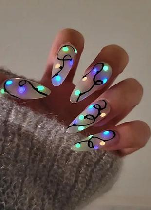 Наклейки для нігтів що в ночі світяться! 🎉