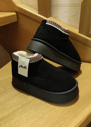 Уггі жіночі moli чорного кольору зимові