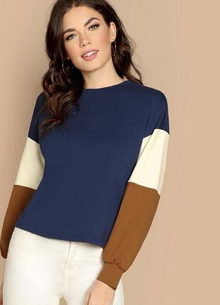 Светр жіночий