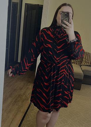 Сукня в принт