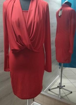 Червоне плаття з рукавом2 фото