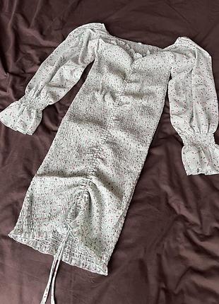 Сукня з збіркою в квітковий принт, ніжна романтична сукня