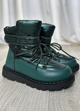 Зимові черевики (дутики) зеленого кольору.