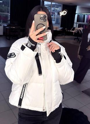 Куртка біла пуховик