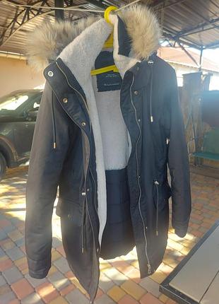 Куртка женская. парка. с капюшоном