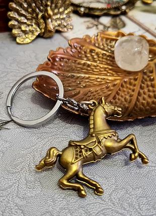 🔺✨🐎оригинальный брелок лошадь лошадка для ключей на сумочку под латунь