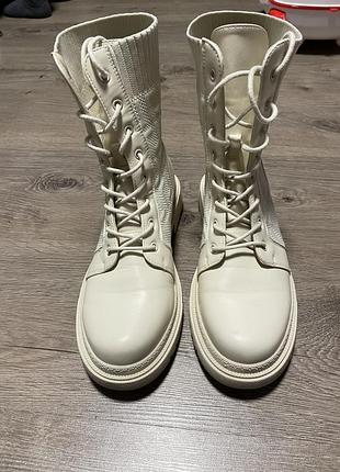 Жіночі ботінки черевики