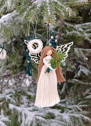 Новогодние игрушки.