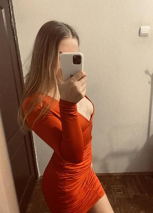 Жіноча сукня