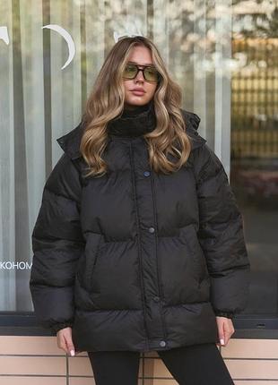 Дутый пуховик оверсайз с капюшоном