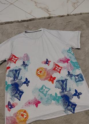 Стильная футболка аля бренд