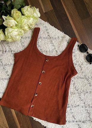 Теракотова помаранчева майка топік топ з імітацією ґудзиків колінс colin’s на товстих бретельках в рубчик