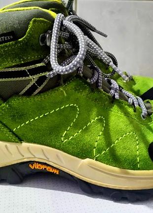 Треккинговые зимние термо ботинки grisport с технологиями gritex и vibram.