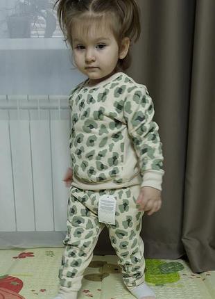 Костюм для дівчинки теплий на флісі туреччина розмір 2 - 5 років
