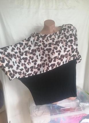 Свободная футболка оверсайз с леопардовым принтом