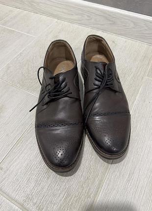Чоловічі туфлі
