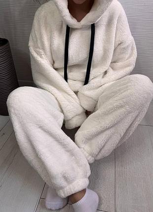 Женский теплый плюшевый костюм для дома