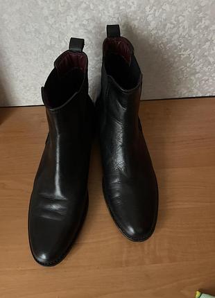 Кожаные ботинки челси