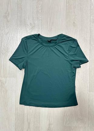 Жінрча футболка 44/46