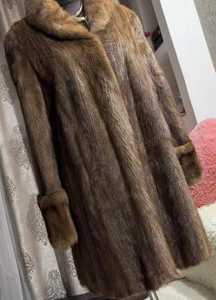 Продам норкову жіночу шубу 48 р-р