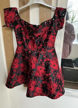 Нова сукня чорна/червона. missguided