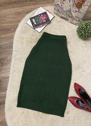 Зелена вʼязана спідниця