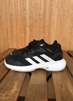 Кроссовки adidas courtjam control
