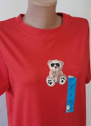 Базовая женская футболка широкий крой раз. s