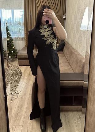 Вишукана максі сукня з розрізом асиметрична від plt