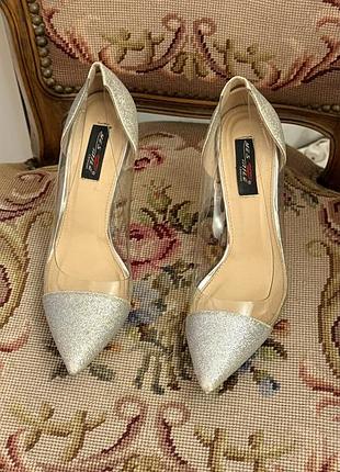 Срібні туфлі човники