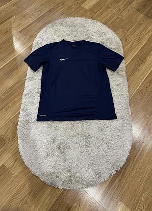 Чоловіча футболка nike dri fit