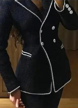 Твидовый костюм с юбкой